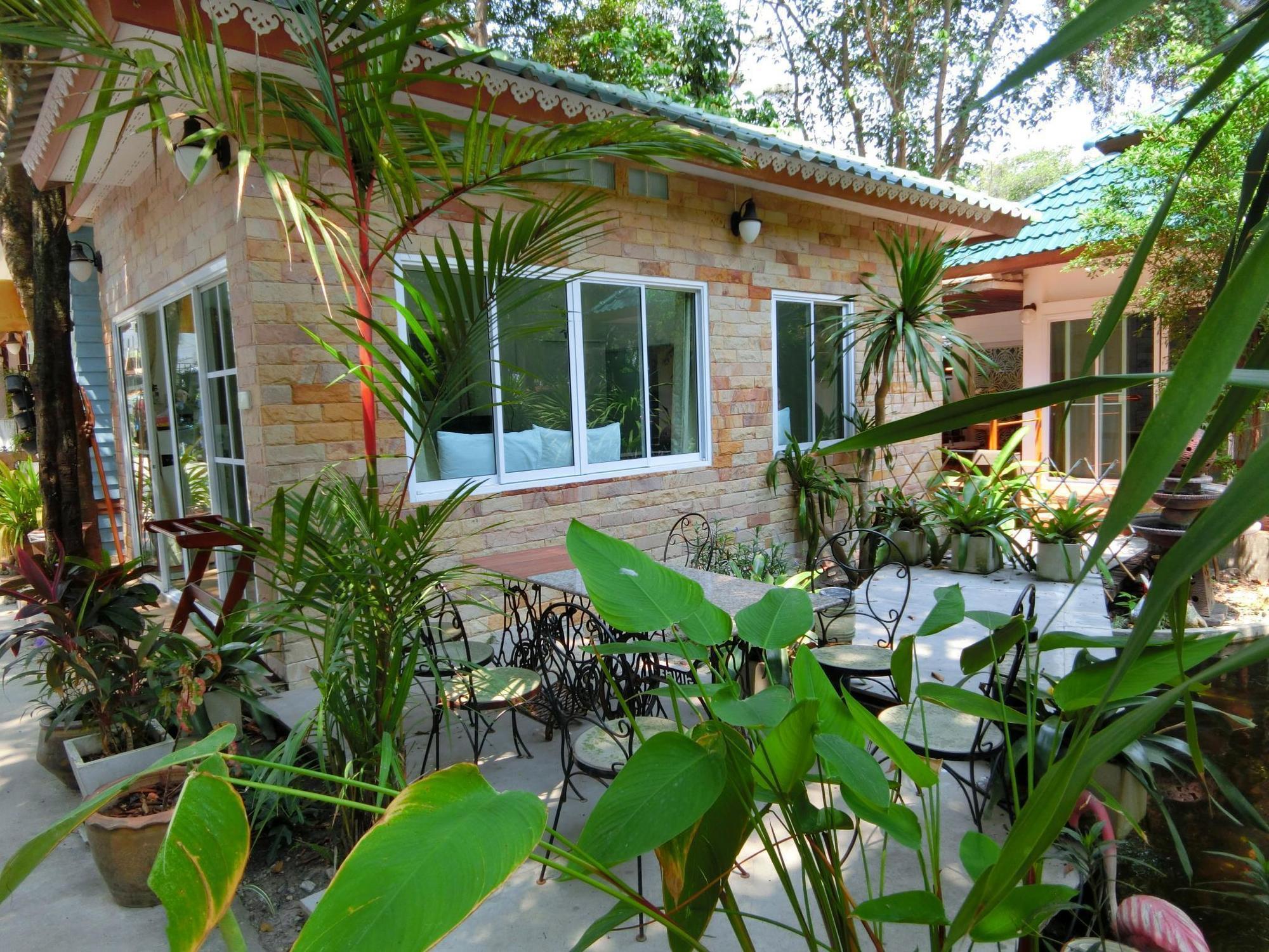 Thipsamed Resort Koh Samet Exterior photo